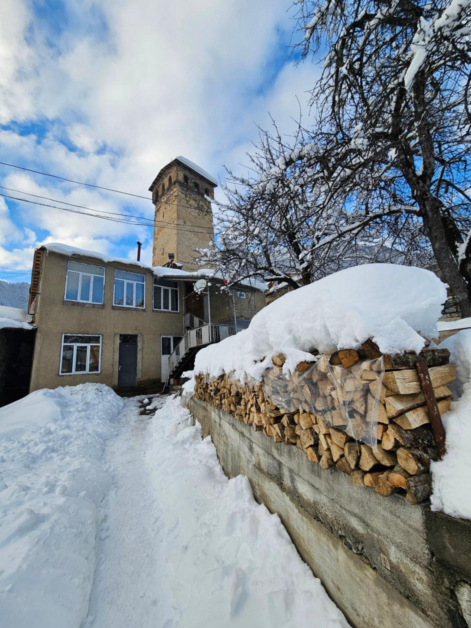 Guest House Ketevan Niguriani Mestia Exteriér fotografie